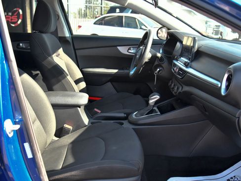 Used 2024 Kia Forte LXS w/ LXS Technology Package FWD image 37