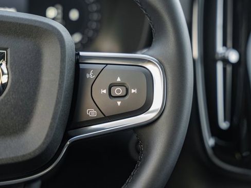 New 2026 Volvo XC40 B5 Ultra w/ Protection Package Premier image 30