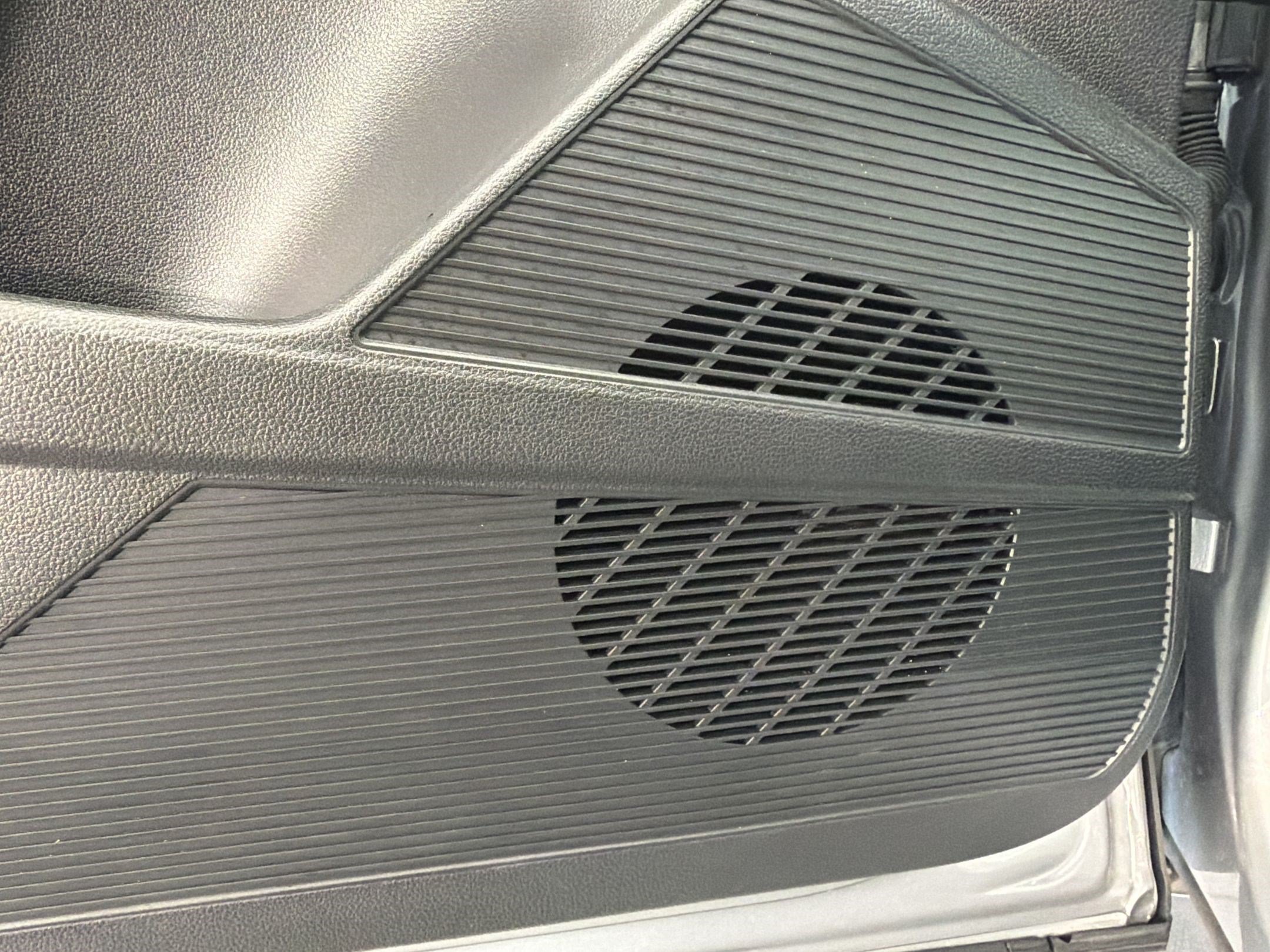 Certified 2026 Volkswagen Taos SE FWD image 28
