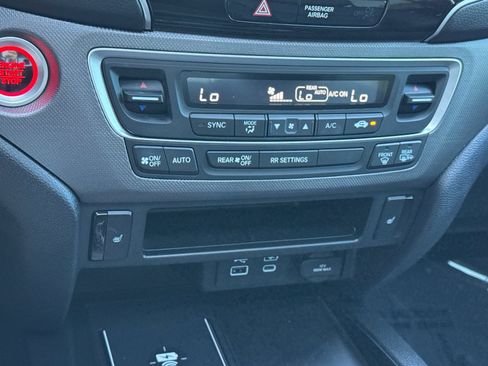 Used 2025 Honda Ridgeline RTL image 19