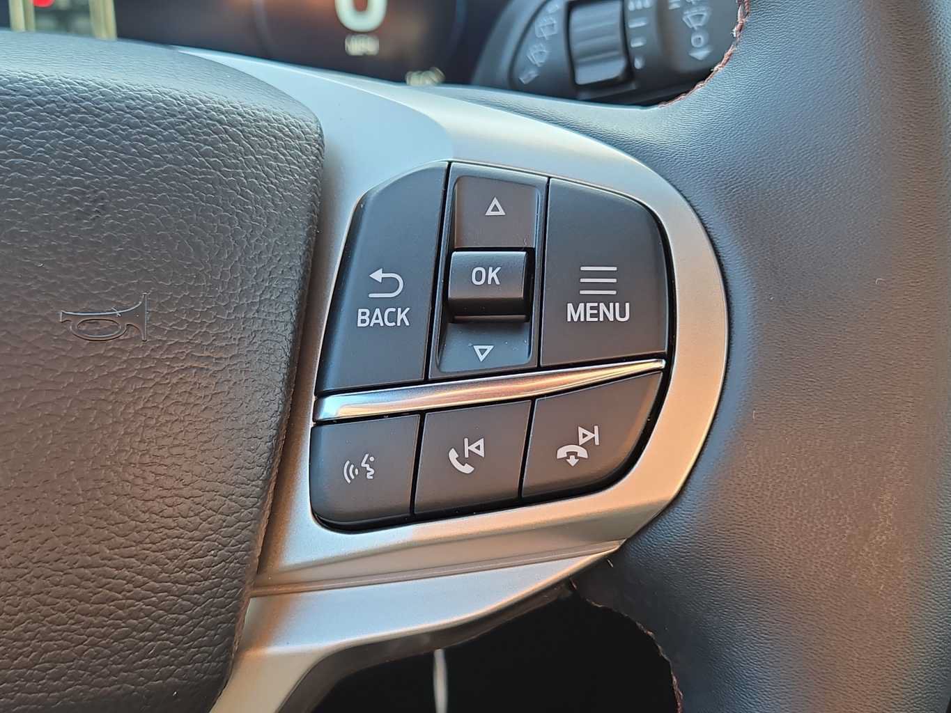 New 2027 Ford Explorer Active RWD image 22