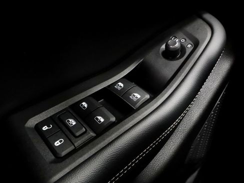 Used 2023 Jeep Grand Cherokee L Laredo AWD/4WD image 26