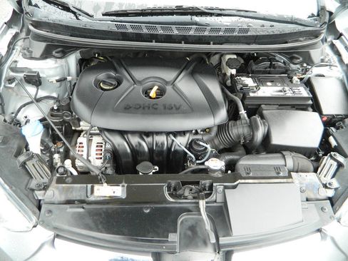 Used 2016 Hyundai Elantra SE image 22