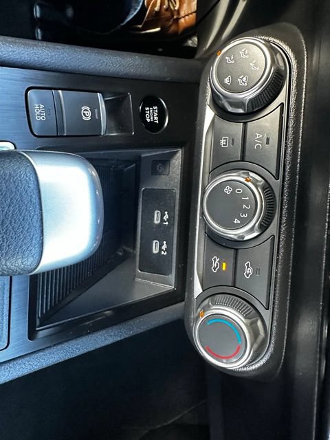 Certified 2025 Nissan Kicks SV FWD image 25