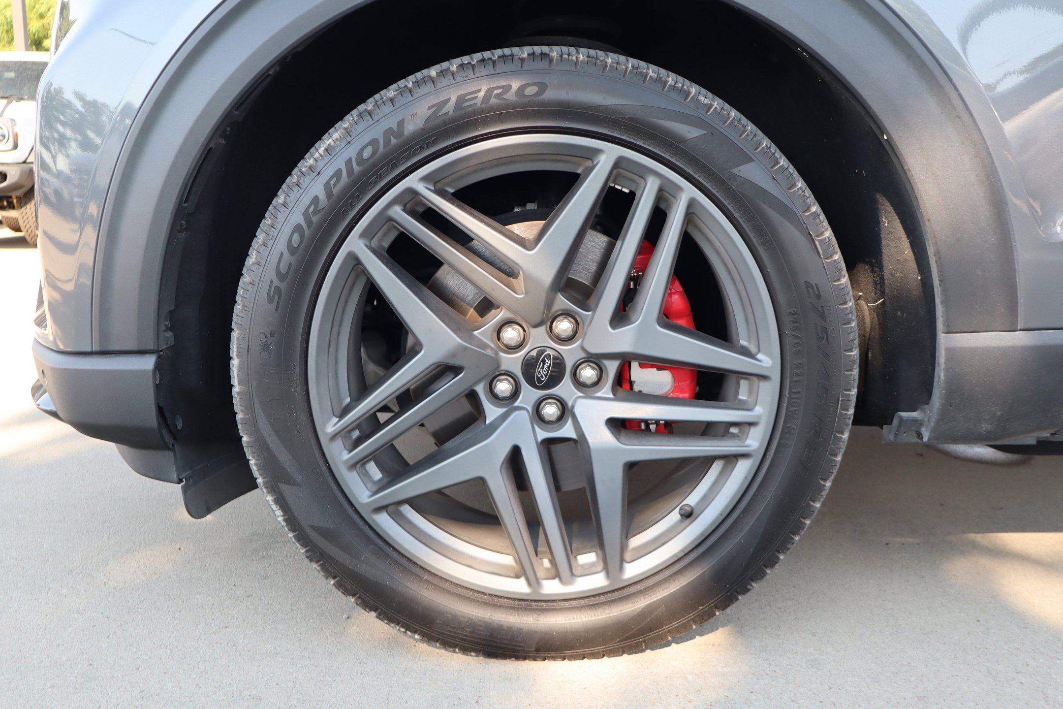 Certified 2025 Ford Explorer ST AWD/4WD image 11