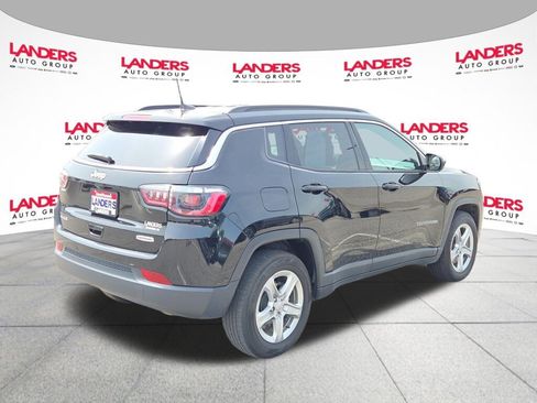 Used 2024 Jeep Compass Latitude AWD/4WD image 3