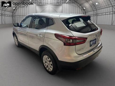 Used 2020 Nissan Rogue Sport S image 7