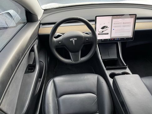 Used 2020 Tesla Model 3 Long Range image 25