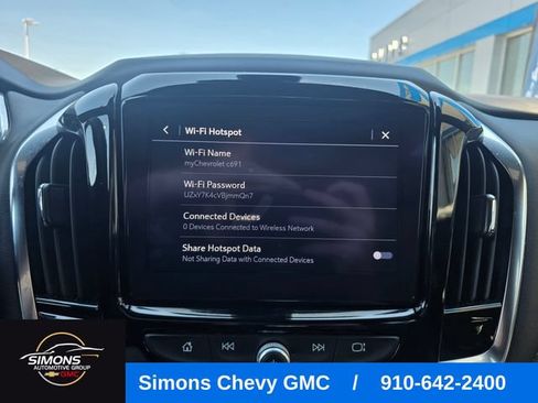 Used 2023 Chevrolet Traverse LT w/ Rear Camera Mirror Package AWD/4WD image 20