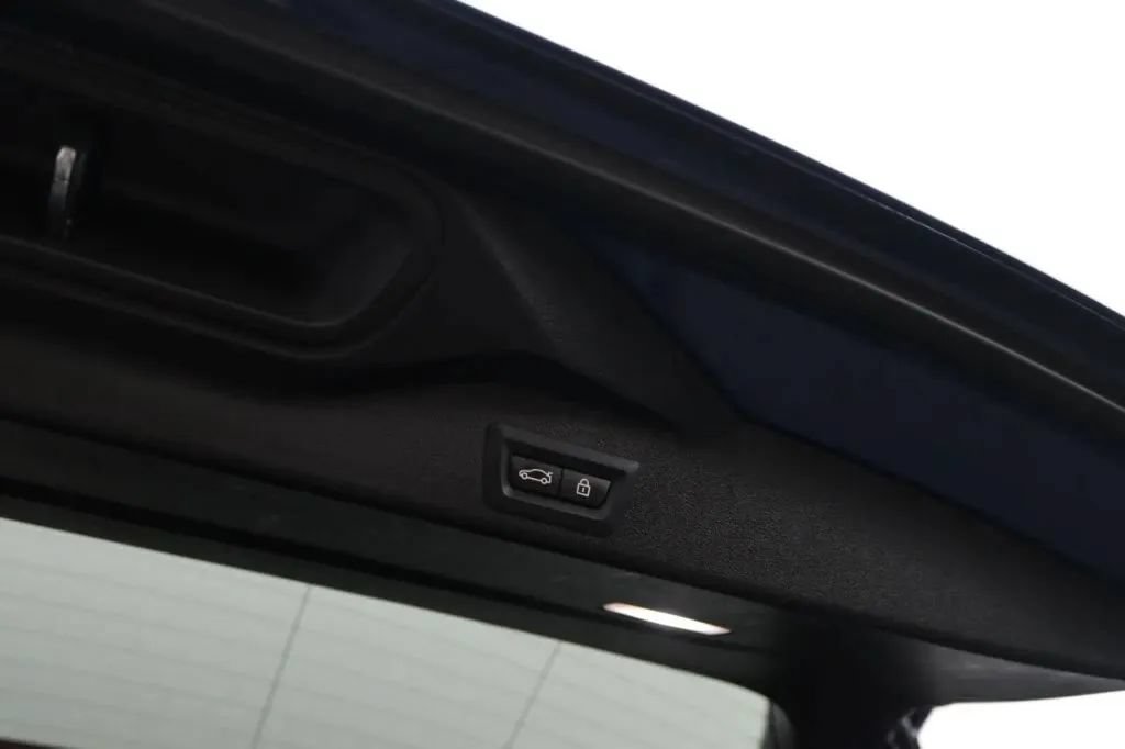 Used 2022 BMW X5 xDrive40i w/ M Sport Package AWD/4WD image 49