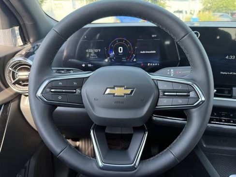 New 2026 Chevrolet Equinox LT w/ Convenience Package II image 11