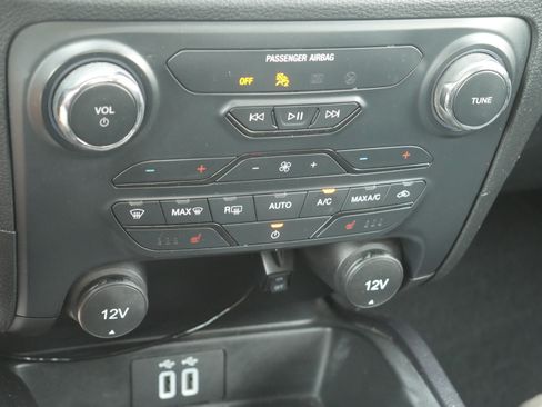 Certified 2023 Ford Ranger Lariat w/ Trailer Tow Package AWD/4WD image 12