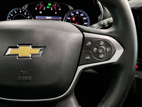 Used 2023 Chevrolet Traverse LT FWD image 21