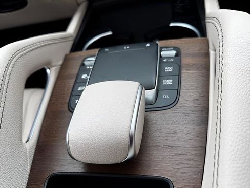 Used 2021 Mercedes-Benz GLE 350 w/ Premium Package image 24