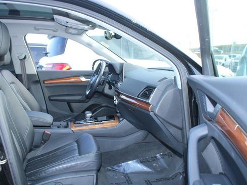 Used 2023 Audi Q5 2.0T Premium Plus image 11