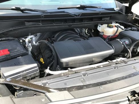 Certified 2023 GMC Yukon SLT w/ SLT Premium Package AWD/4WD image 23