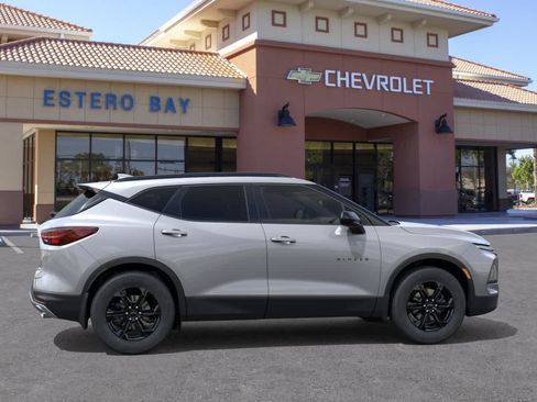 New 2026 Chevrolet Blazer LT w/ Convenience Package FWD image 5