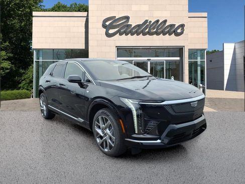 New 2027 Cadillac Optiq Luxury w/ LPO, Floor Liner Package AWD/4WD image 7