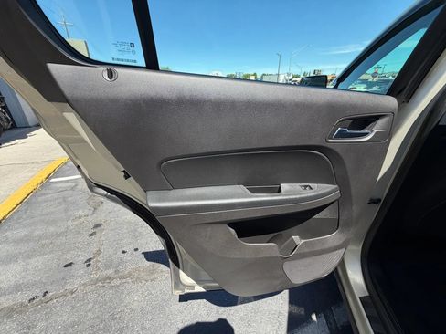 Used 2013 Chevrolet Equinox LS FWD image 19