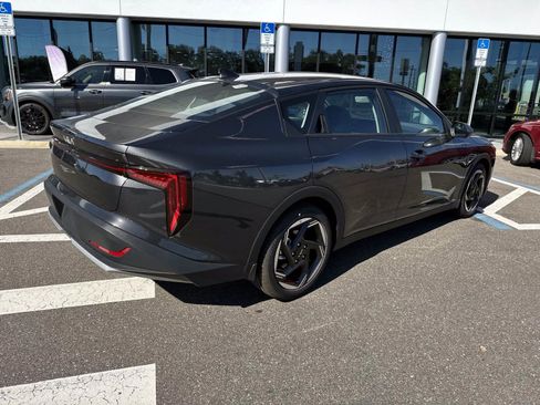 New 2025 Kia K4 EX image 5