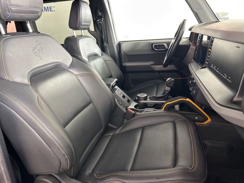 Used 2022 Ford Bronco Badlands image 32