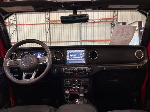 Used 2023 Jeep Wrangler Unlimited Rubicon 4xe image 26