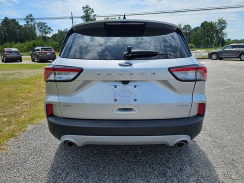 Used 2020 Ford Escape SEL image 5
