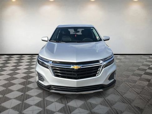 Used 2022 Chevrolet Equinox LT FWD image 2