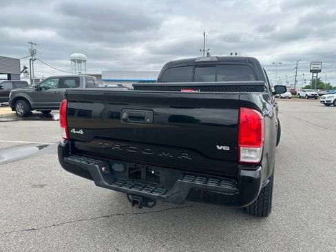 Used 2017 Toyota Tacoma SR w/ Tow Package AWD/4WD image 21