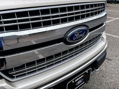 Used 2018 Ford F150 Lariat AWD/4WD image 29