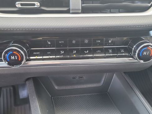 New 2026 Chevrolet Equinox LT w/ Convenience Package II image 20