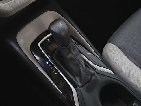 Used 2023 Toyota Corolla LE image 20