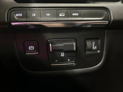 Used 2022 Cadillac Escalade ESV Sport AWD/4WD image 30