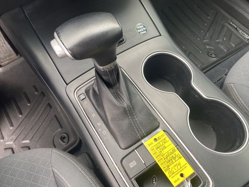 Used 2020 Kia Sorento S FWD image 15
