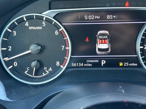 Used 2023 Nissan Rogue SV FWD image 25