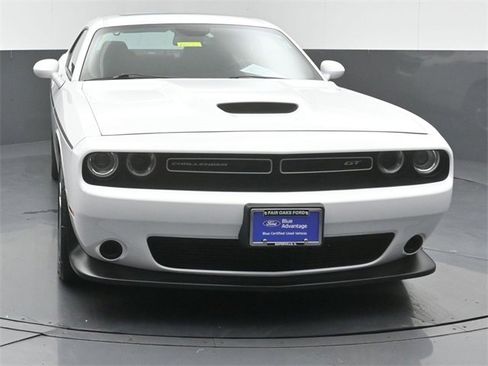 Used 2023 Dodge Challenger GT image 2