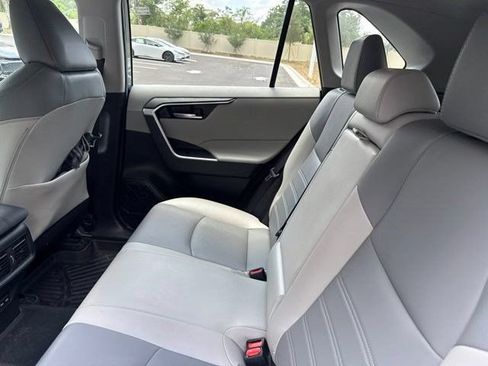 Used 2023 Toyota RAV4 XLE Premium FWD image 8
