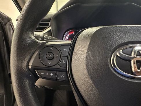 Used 2025 Toyota RAV4 XLE AWD/4WD image 30