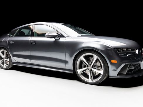 Used 2016 Audi RS 7 Prestige w/ Carbon-Optic Package image 29