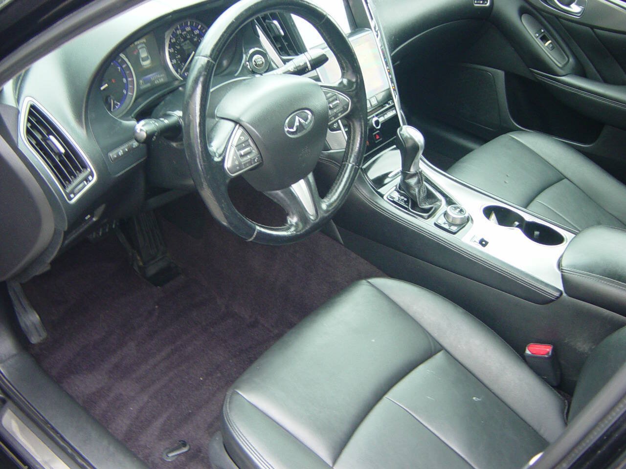 Used 2015 INFINITI Q50 AWD w/ Moonroof Package image 7