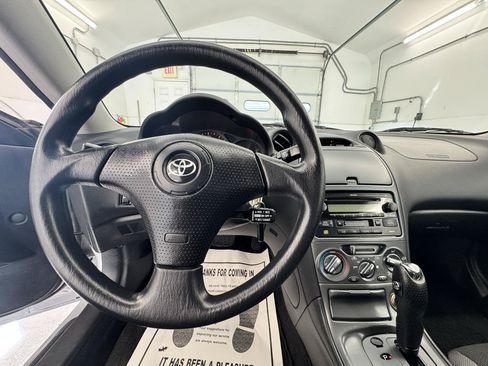 Used 2003 Toyota Celica GT w/ Upgrade Value Pkg FWD image 18