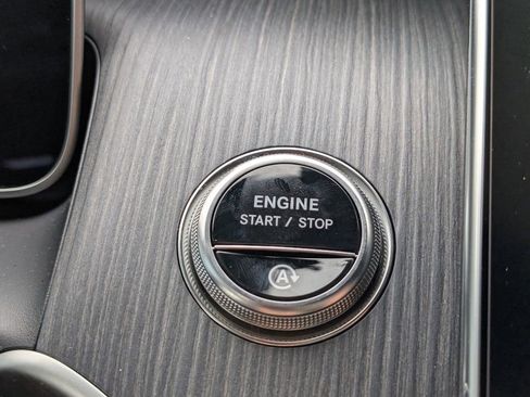 Used 2026 Mercedes-Benz GLC 300 4MATIC image 20