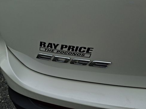 Used 2018 Ford Edge Titanium w/ Equipment Group 301A image 31