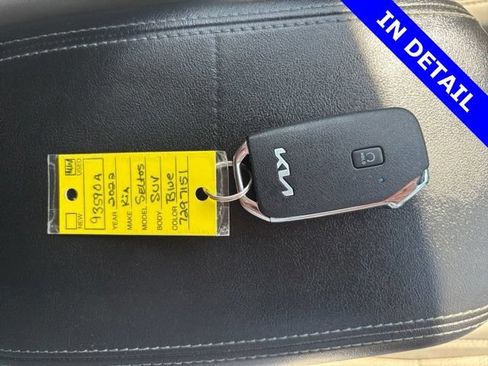 Used 2022 Kia Seltos EX AWD/4WD image 16