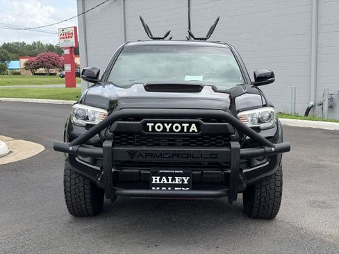 Used 2017 Toyota Tacoma TRD Sport w/ Tow Package (A/T) AWD/4WD image 24