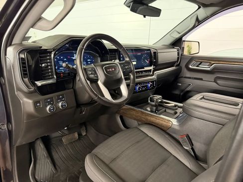 Used 2022 GMC Sierra 1500 Elevation w/ Preferred Package AWD/4WD image 11