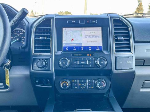 Used 2022 Ford F250 XLT w/ XLT Premium Package image 12