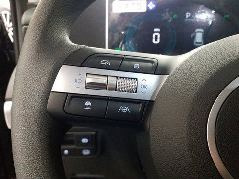 New 2026 Hyundai Tucson Blue SE image 4