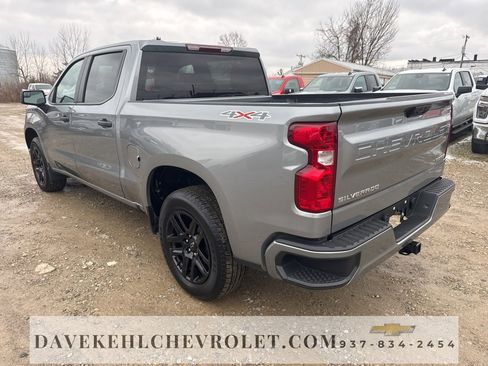 Used 2024 Chevrolet Silverado 1500 Custom image 3