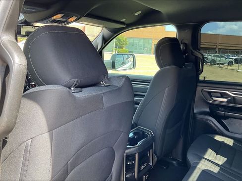 Used 2019 RAM 1500 Big Horn RWD image 11